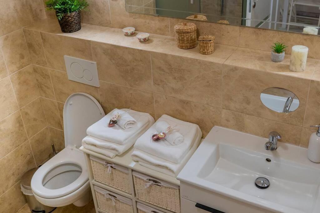 Provensalsky Rodinny Apartman Mandolina Bajmóc Kültér fotó